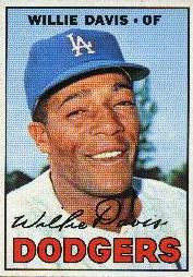 1967 Topps Baseball Cards      160     Willie Davis